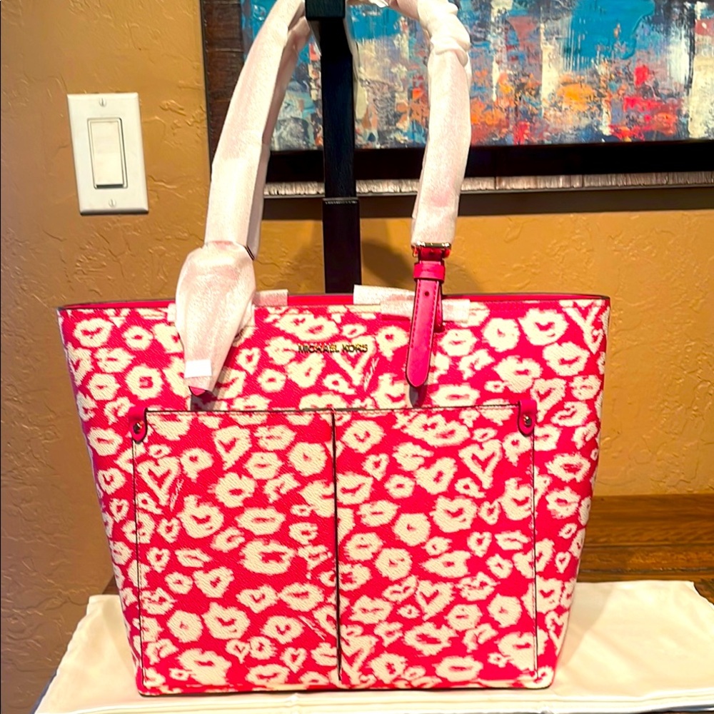 NWT Michael Kors Jet Set Pink & White Pebbled Leather Tote Bag MSRP $498